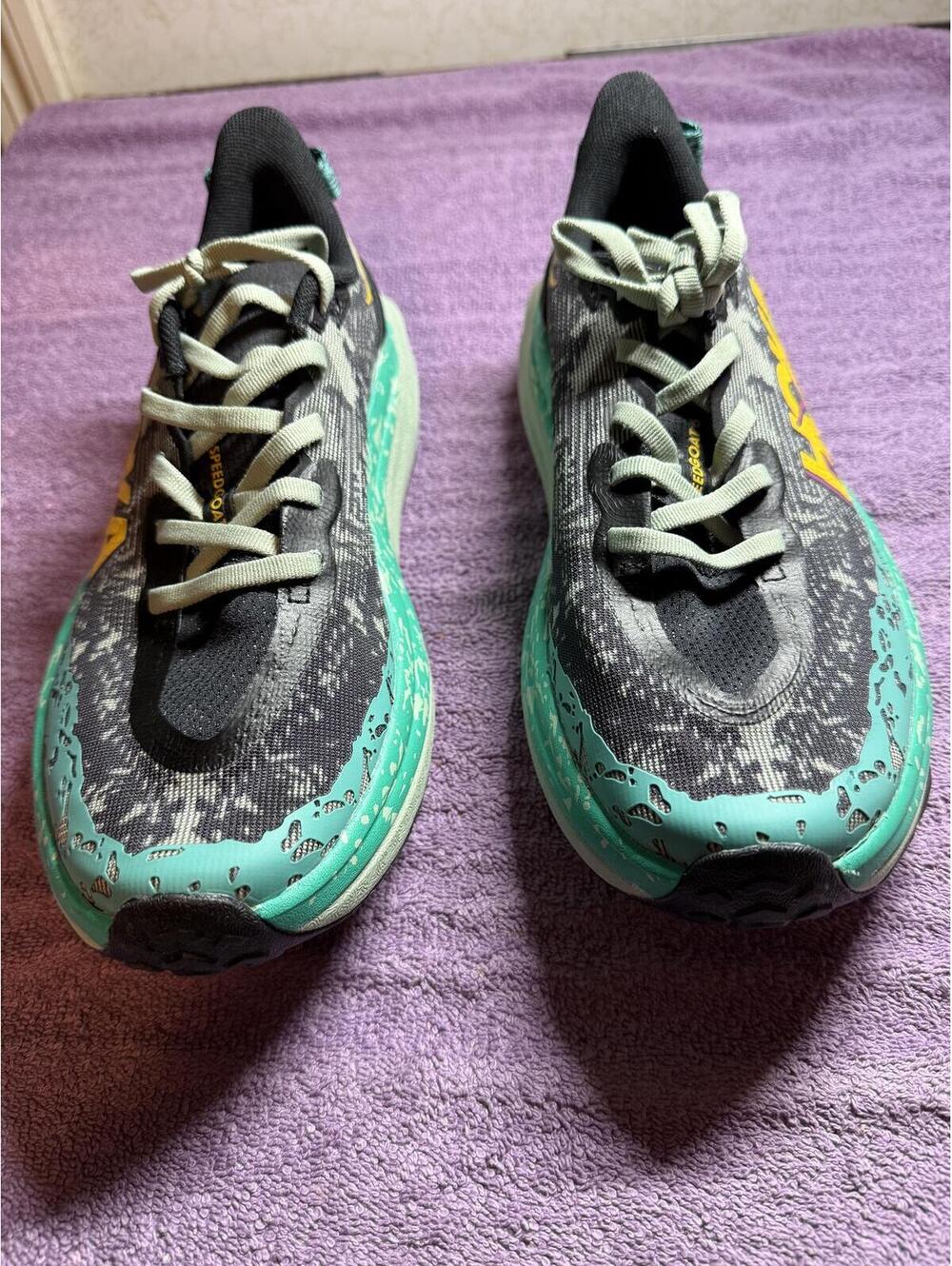 Hoka Women's Speedgoat 6 Trail Running Shoes  Sz 8 B Multi NWOT MSRP $155 [COPY]